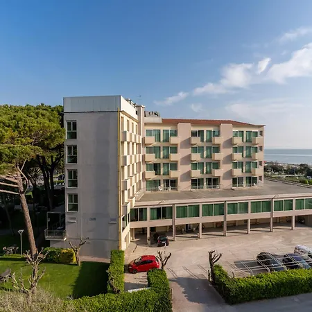 Hotel Balance